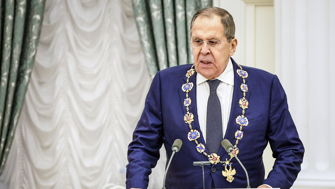 Lavrov odgovorio Mercu: I Hitler je hteo najjaču vojsku u Evropi