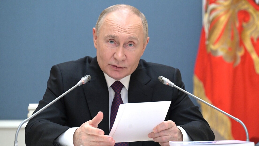Путин: Како сам донео одлуку о повратку Крима под окриље Русије