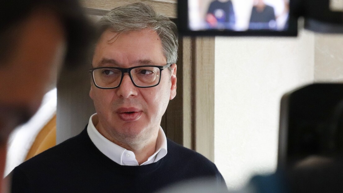 Вучић: Добили смо 104 дописа од студената Медицинског факултета у Београду, хоће да пређу на ВМА