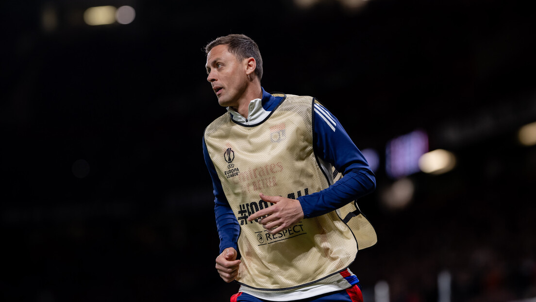 Matić kažnjen zbog prekrivanja trake, Srbin suspendovan zbog homofobije