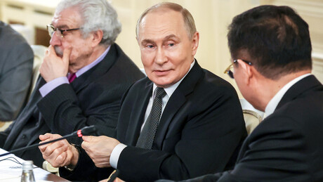 Putin: Rusija želi da što pre okonča sukob u Ukrajini, po mogućnosti mirnim putem